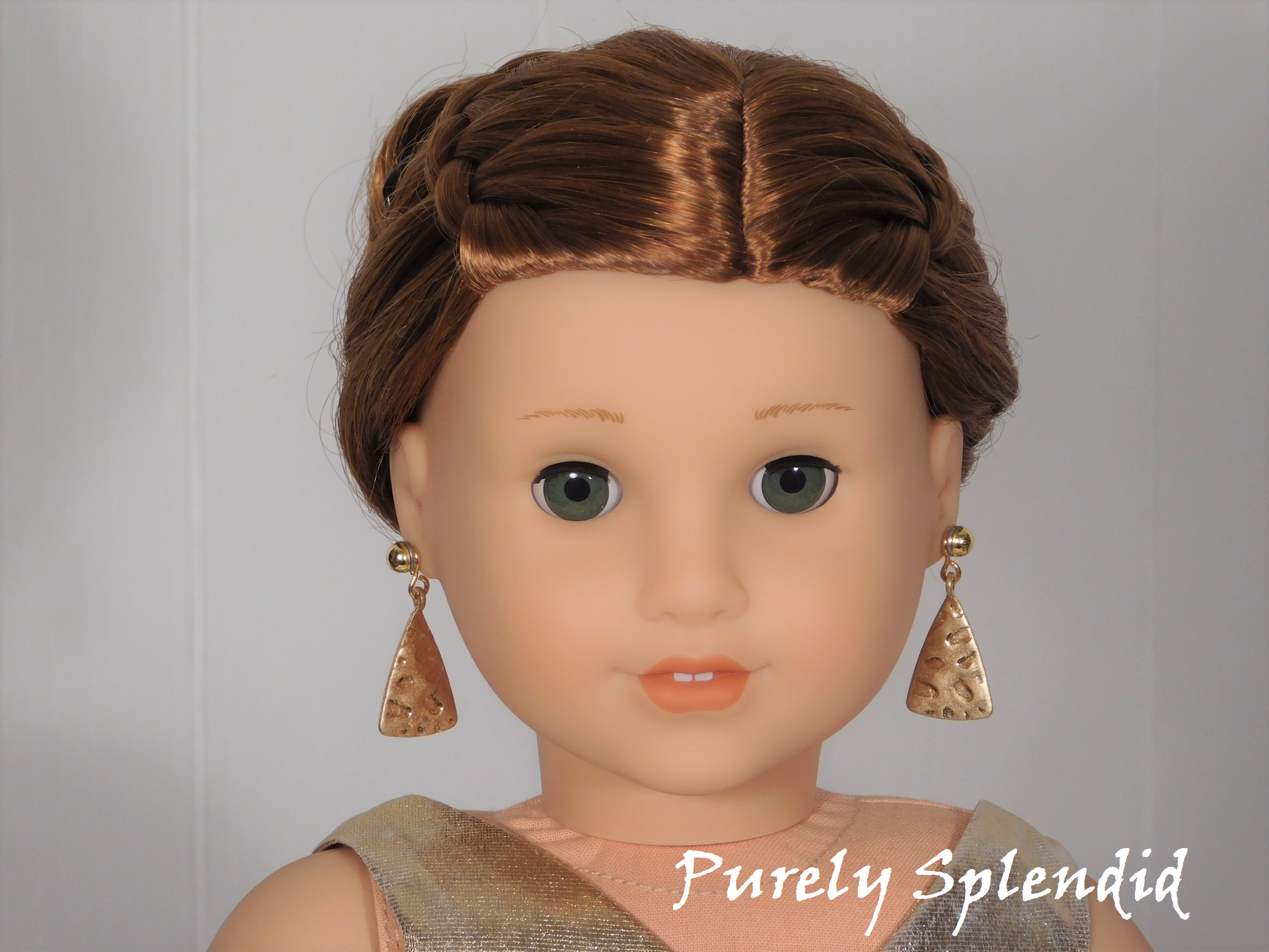 Hammered Triangle Dangles and Small Gold Studs for dolls