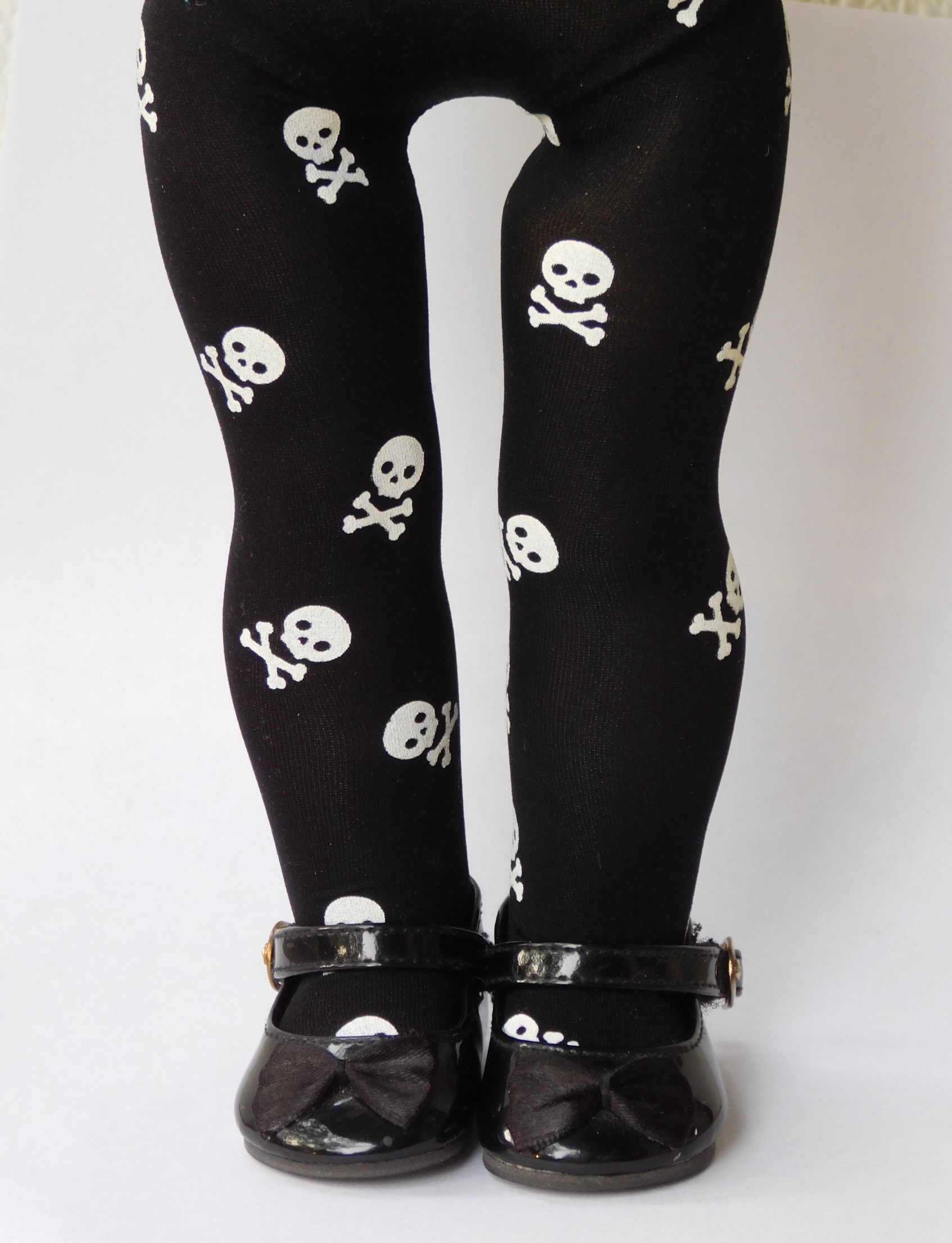 Skull and Cross Bones Tights for 18 inch dolls
