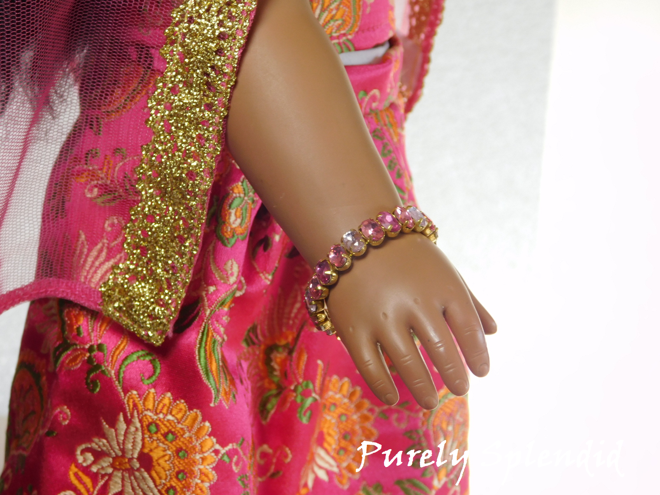 Sparkling Shades of Pink Bracelet