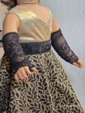 Lacy Black Fingerless Gloves