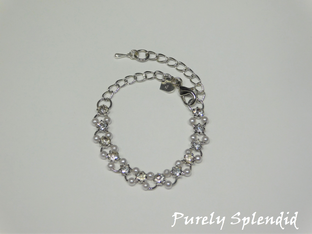 Silver Elegant Evening Necklace with extender chain and Lobster clasp