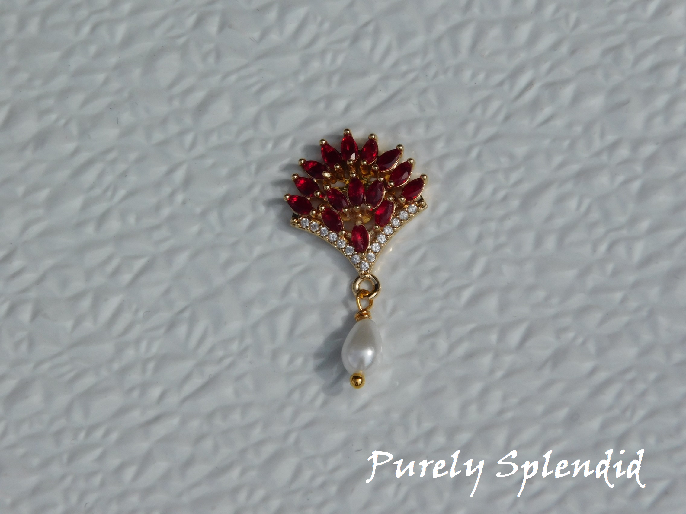 Dazzling Fan Brooch in red with teardrop pearl dangle